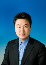 Kang Sang-wook, professor of Sangmyung University